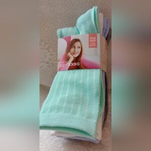 Women's Socks 6 Pairs Multicolor Cosy Crew Socks One Size Fits Most